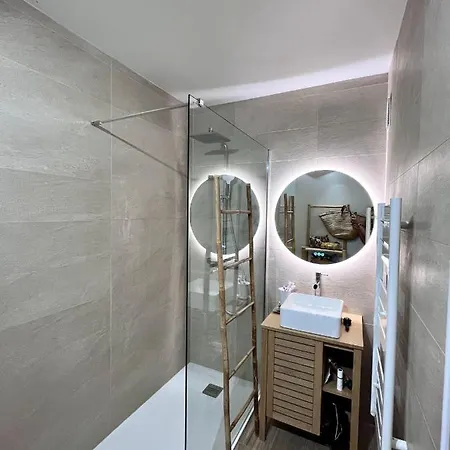 Apartment Cap6 Bel Vue Magnifique Mer, Piscine Tennis T3 Refait A Neuf